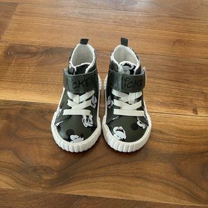 H&M Mickey Mouse high tops